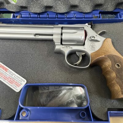 Smith & Wesson .357 Magnum maroklőfegyver